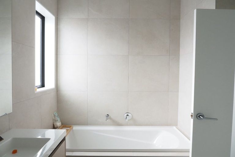 Photo of property in 9 Roundel Crescent, Whenuapai, Auckland, 0618