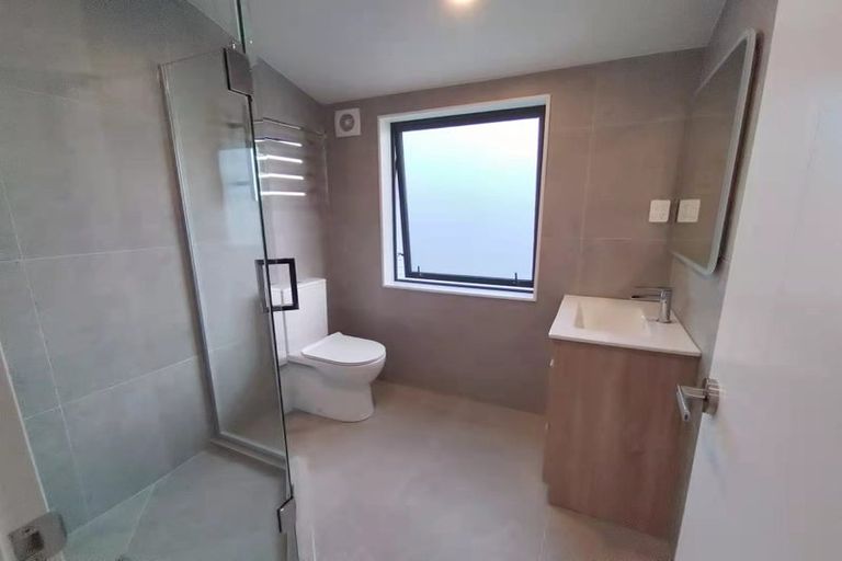 Photo of property in 36d Marendellas Drive, Bucklands Beach, Auckland, 2014