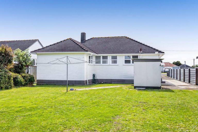 Photo of property in 279 South Road, Hawera, 4610