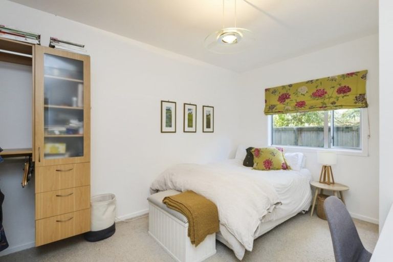 Photo of property in 51 The Strand, Fitzherbert, Palmerston North, 4410