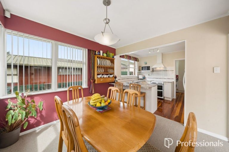 Photo of property in 3 York Avenue, Manor Park, Lower Hutt, 5019