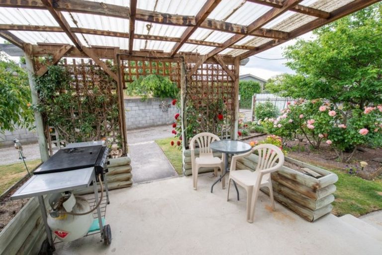 Photo of property in 23 Campbell Street, Alexandra, 9320