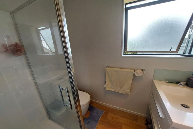 Photo of property in 19a Marewa Street, Te Atatu South, Auckland, 0610