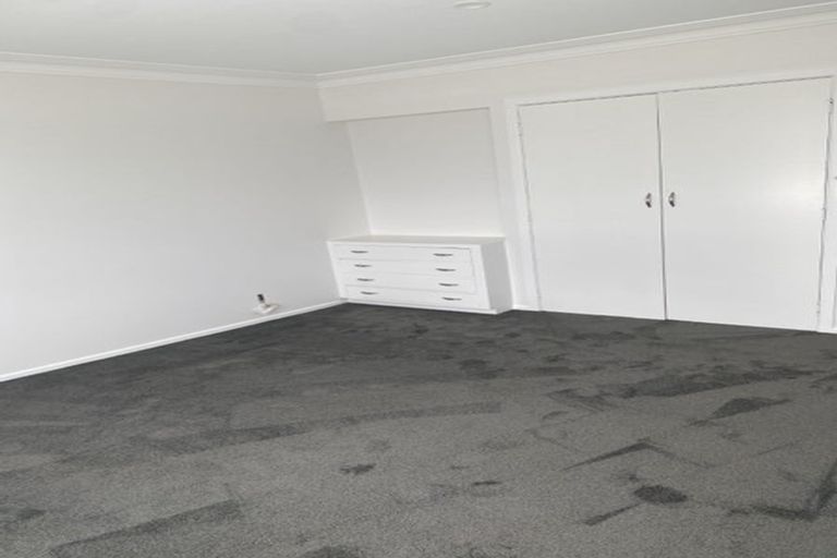 Photo of property in 2/17 Walter Street, Hauraki, Auckland, 0622