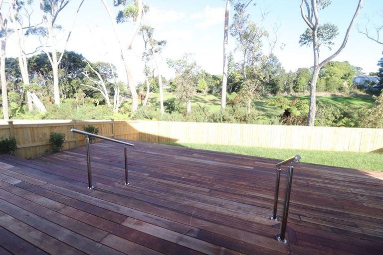 Photo of property in 36 Mettam Drive, Swanson, Auckland, 0614