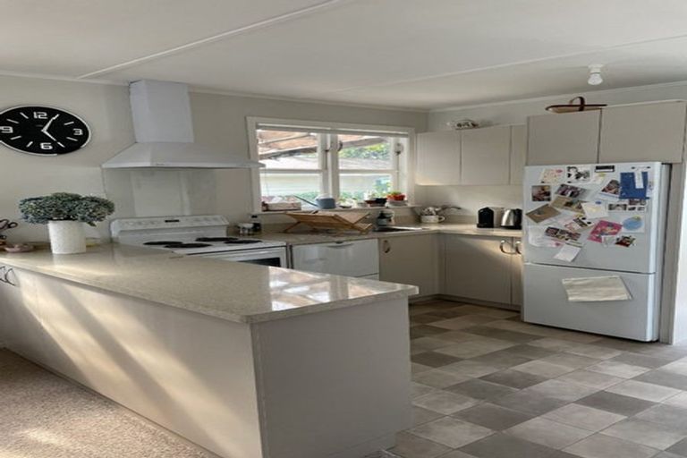 Photo of property in 208 Belvedere Road, Carterton, 5713