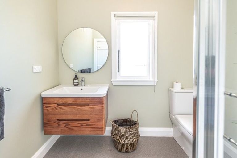 Photo of property in 32 Aotea Street, Castlecliff, Whanganui, 4501