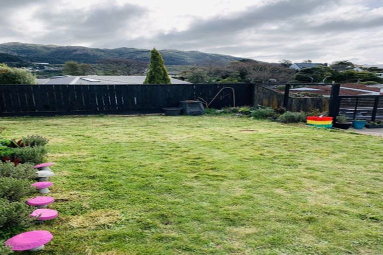 Photo of property in 63 Ranui Terrace, Tawa, Wellington, 5028