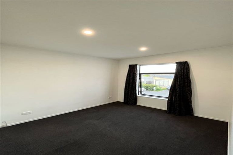 Photo of property in 51 Battalion Drive, Papakura, 2110