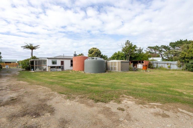 Photo of property in 40 Seaview Road, Herbertville, Dannevirke, 4970