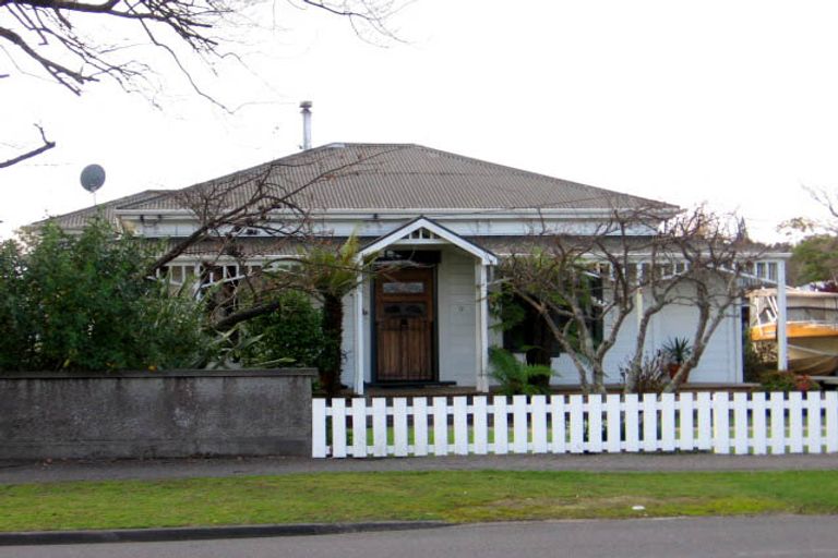 Photo of property in 9 Second Street, Lansdowne, Masterton, 5810