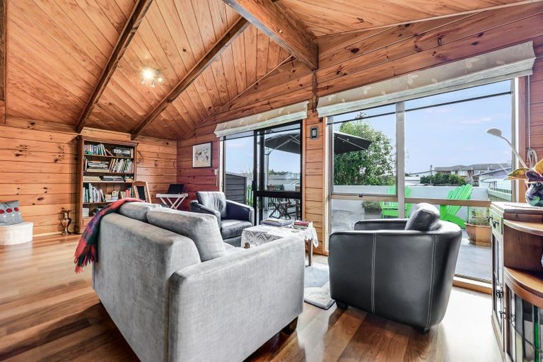 Photo of property in 59 Gibson Road, Dinsdale, Hamilton, 3204