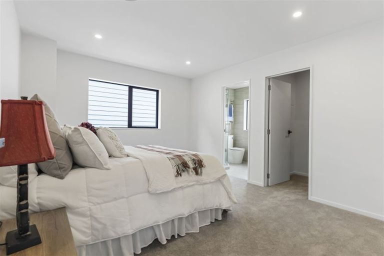 Photo of property in 48 Elevation Street, Flat Bush, Auckland, 2019