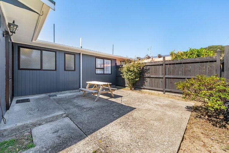 Photo of property in 76b Seddon Street, Wallaceville, Upper Hutt, 5018