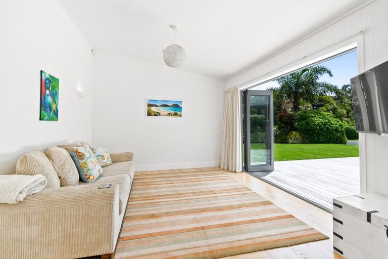Photo of property in 2 Meridian Place, Matapouri, Whangarei, 0173