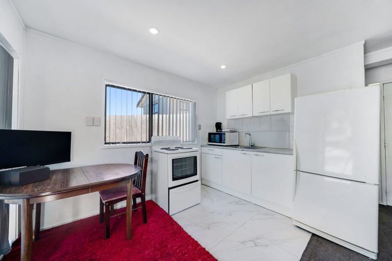 Photo of property in 36 Eugenia Rise, Totara Heights, Auckland, 2105