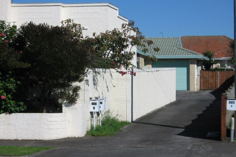 Photo of property in 1/123 Wallace Road, Papatoetoe, Auckland, 2025