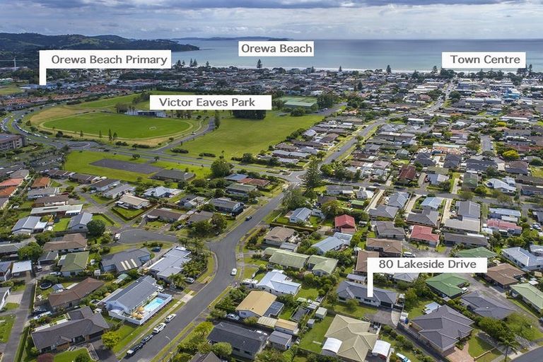 Photo of property in 80 Lakeside Drive, Orewa, 0931