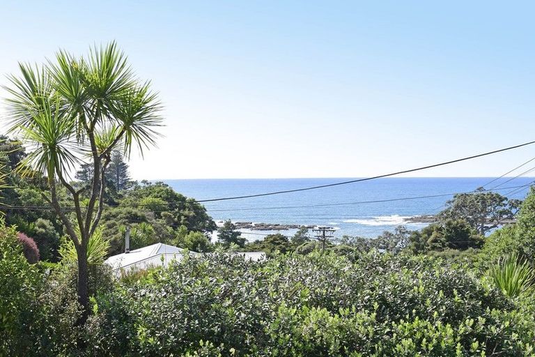 Photo of property in 8 Spray Crescent, Leigh, 0985