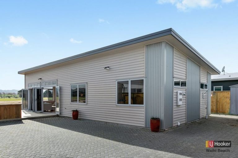 Photo of property in 44 Reel Road, Waihi Beach, 3611