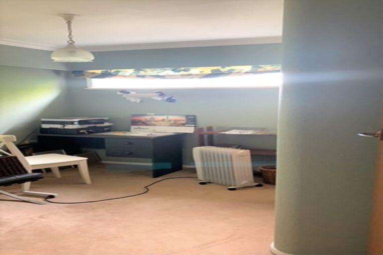 Photo of property in 31 Kensington Place, Fairfield, Hamilton, 3214