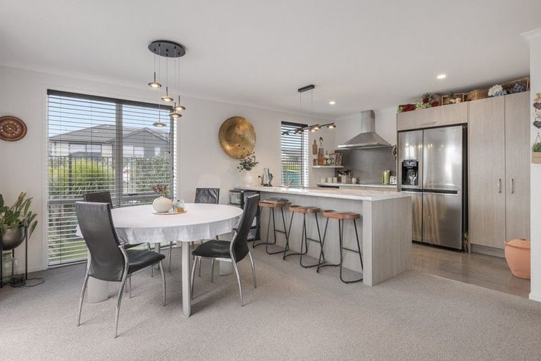 Photo of property in 112 Sentinel Avenue, Omokoroa, 3114