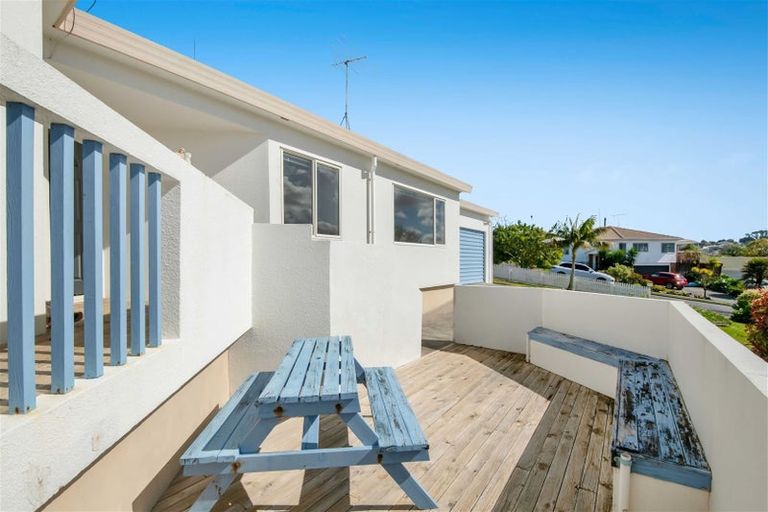 Photo of property in 8 Charlotte Street, Stanmore Bay, Whangaparaoa, 0932