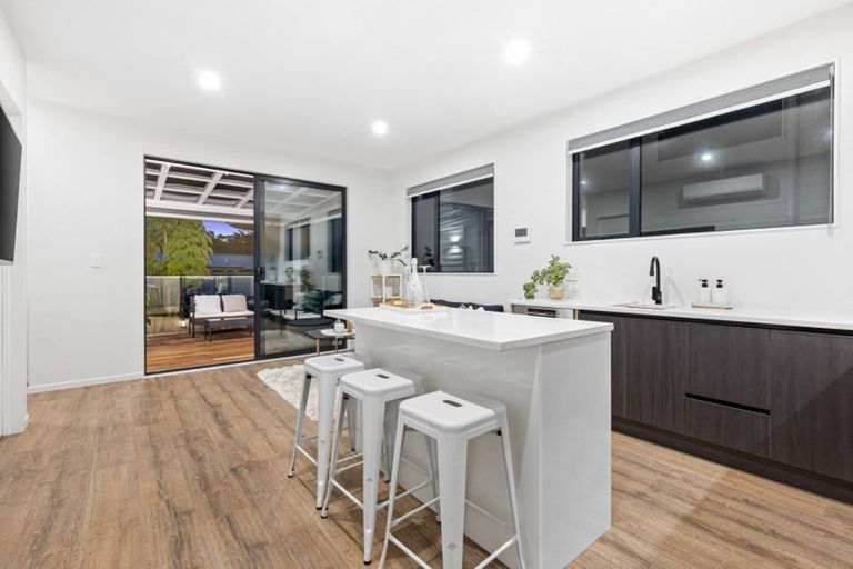 Photo of property in 141c Rangatira Road, Beach Haven, Auckland, 0626