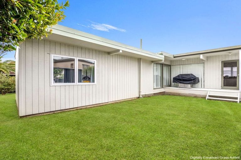 Photo of property in 247a Hill Road, The Gardens, Auckland, 2105