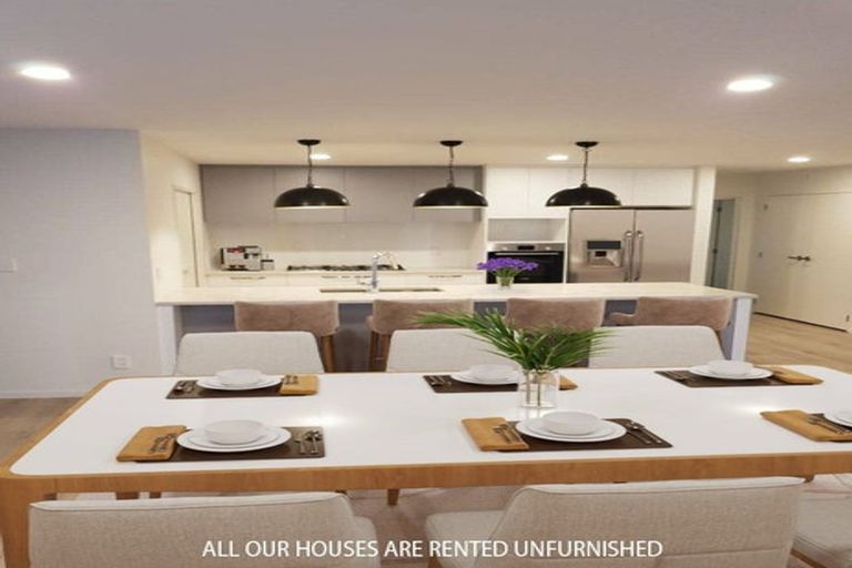 Photo of property in 117 Karepiro Drive, Stanmore Bay, Whangaparaoa, 0932