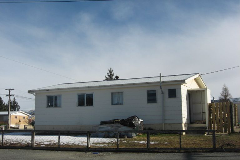 Photo of property in 1 Hopkins Road, Twizel, 7901