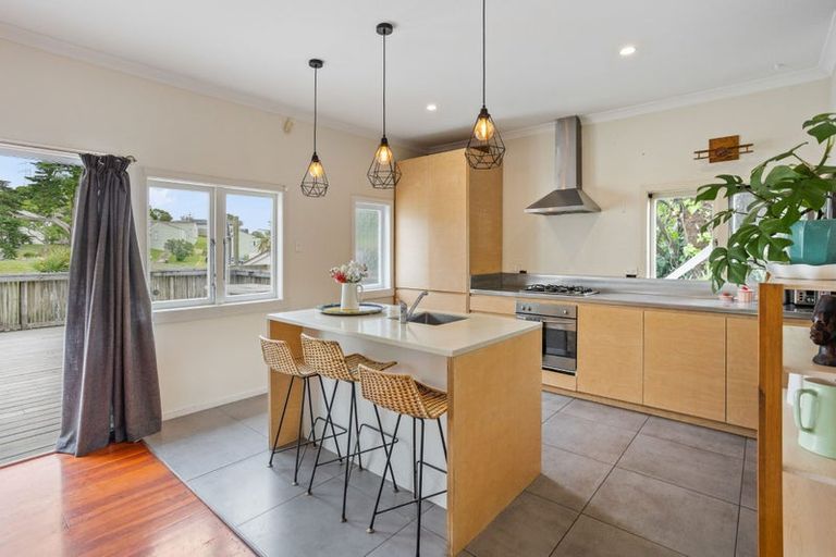 Photo of property in 2/73 Keegan Drive, Massey, Auckland, 0614