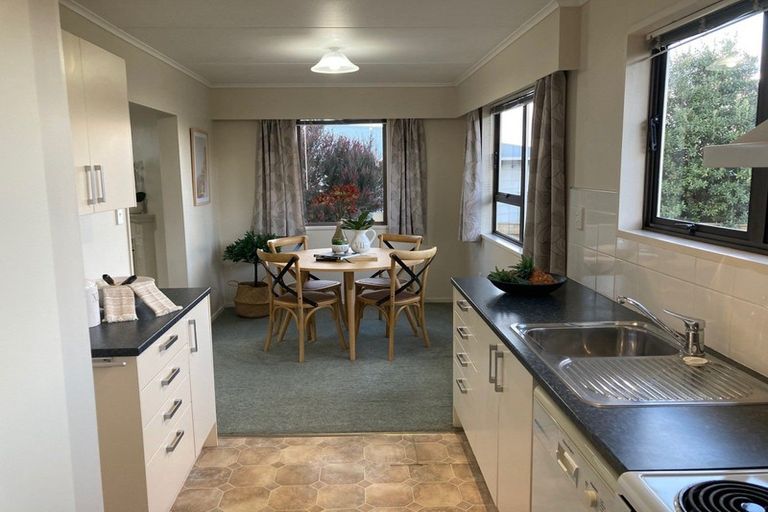 Photo of property in 6 Heatherlea Heights, Feilding, 4702