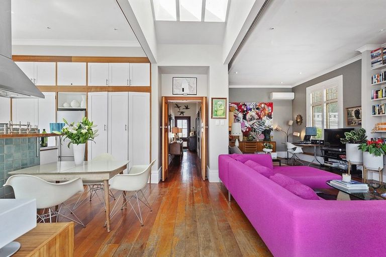 Photo of property in 41 Rimu Road, Kelburn, Wellington, 6012