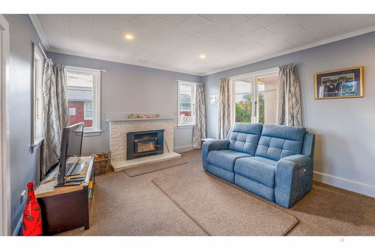 Photo of property in 26 Rhodes Street, Waimate, 7924