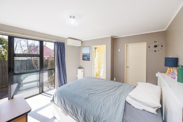 Photo of property in 68 Clifton Terrace, Fitzherbert, Palmerston North, 4410