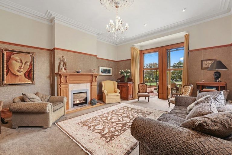 Photo of property in 335 Church Street, West End, Timaru, 7910