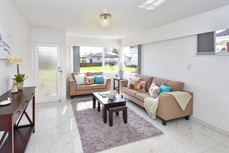 Photo of property in 3/8 Russell Road, Manurewa, Auckland, 2102