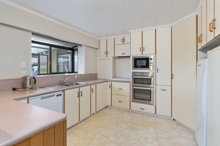 Photo of property in 4 Nikau Place, Otaki, 5512