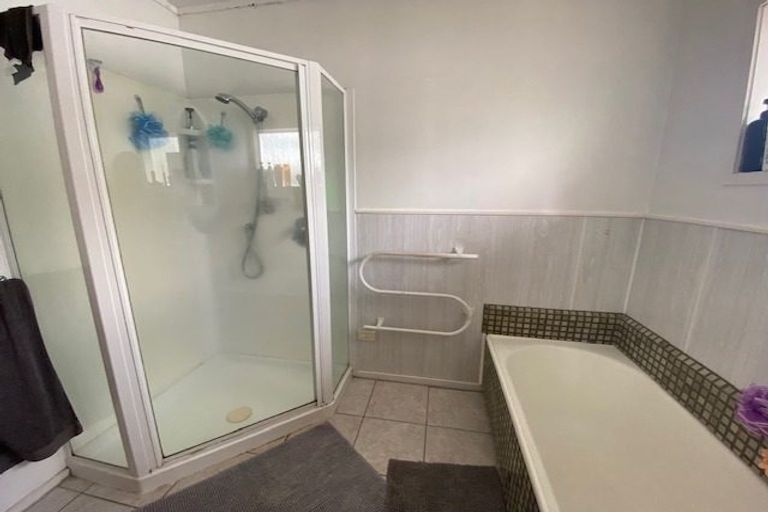 Photo of property in 679 East Coast Road, Browns Bay, Auckland, 0630