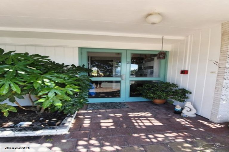 Photo of property in 2/15 Upper Lewisville Terrace, Thorndon, Wellington, 6011