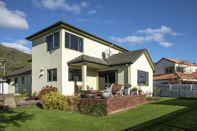 Photo of property in 71a Moana View Road, Waikawa, Picton, 7220