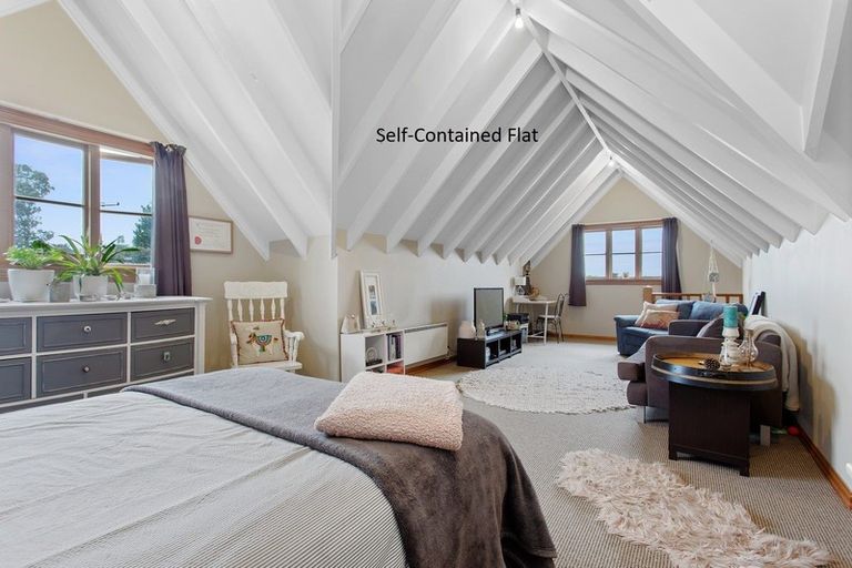 Photo of property in 21 Bank Street, Amberley, 7410