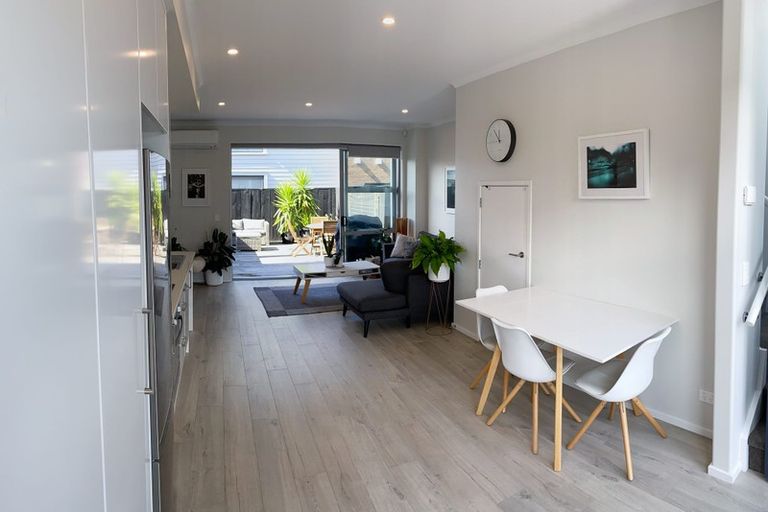 Photo of property in 20 Rangihina Road, Hobsonville, Auckland, 0616