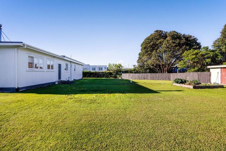 Photo of property in 62 Gisborne Terrace, Opunake, 4616