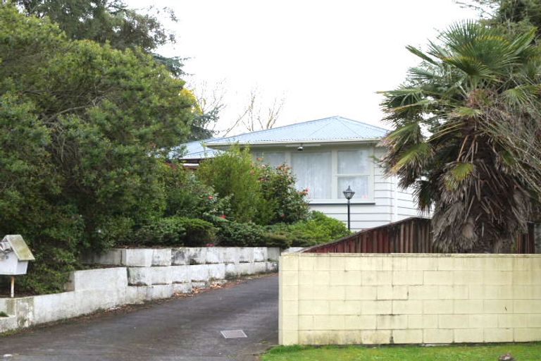 Photo of property in 7 Malcolm Place, Mangere East, Auckland, 2024