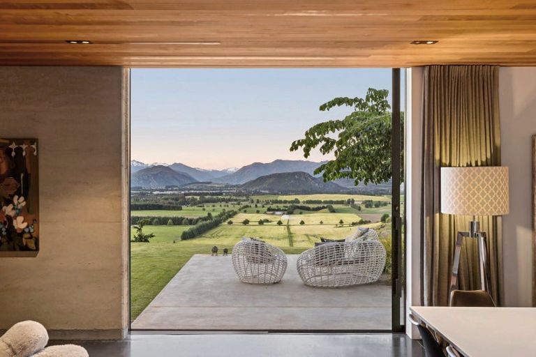 Photo of property in 633 Mount Barker Road, Wanaka, 9382