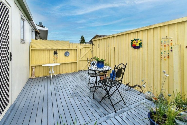 Photo of property in 3/50 Kenderdine Road, Papatoetoe, Auckland, 2025