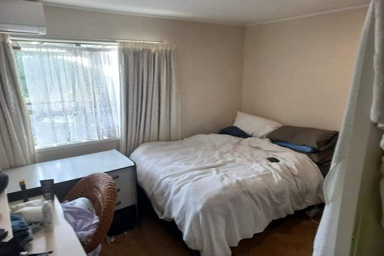 Photo of property in 2 Royal Road, Massey, Auckland, 0614