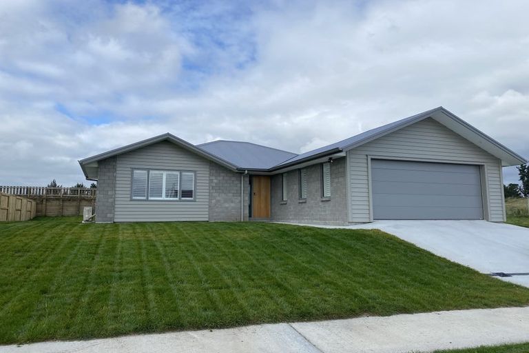 Photo of property in 180 Harakeke Drive, Wharewaka, Taupo, 3330